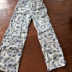 Abercrombie & Fitch Blue Floral Print Pant